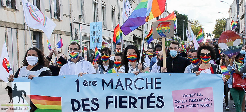MARCHE DES FIERTES LA ROCHE SUR YON CENTRE LGBT VENDEE 1