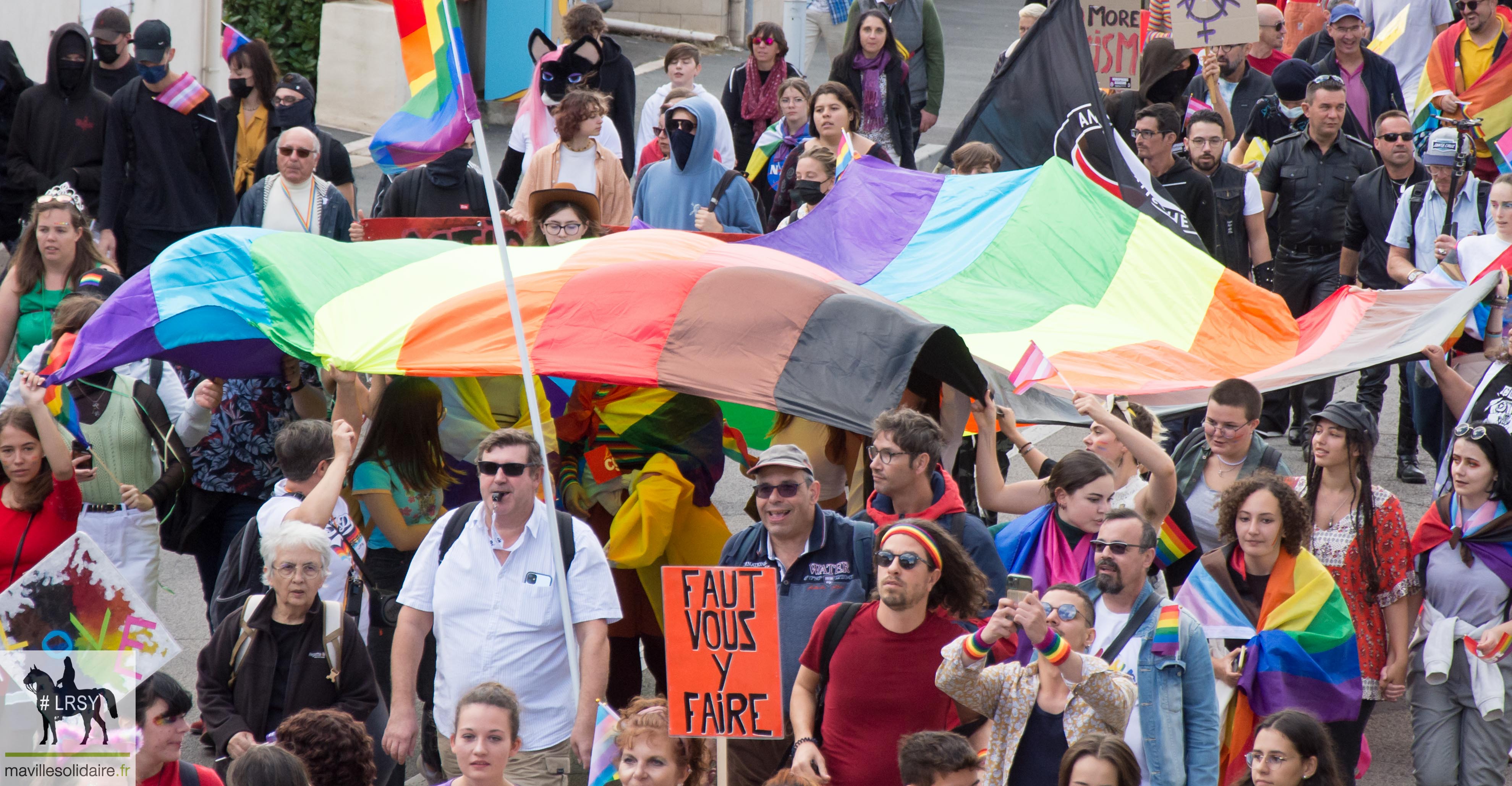 Marche des fierté LGBT LRSY mavillesolidaire.fr Vendée 22