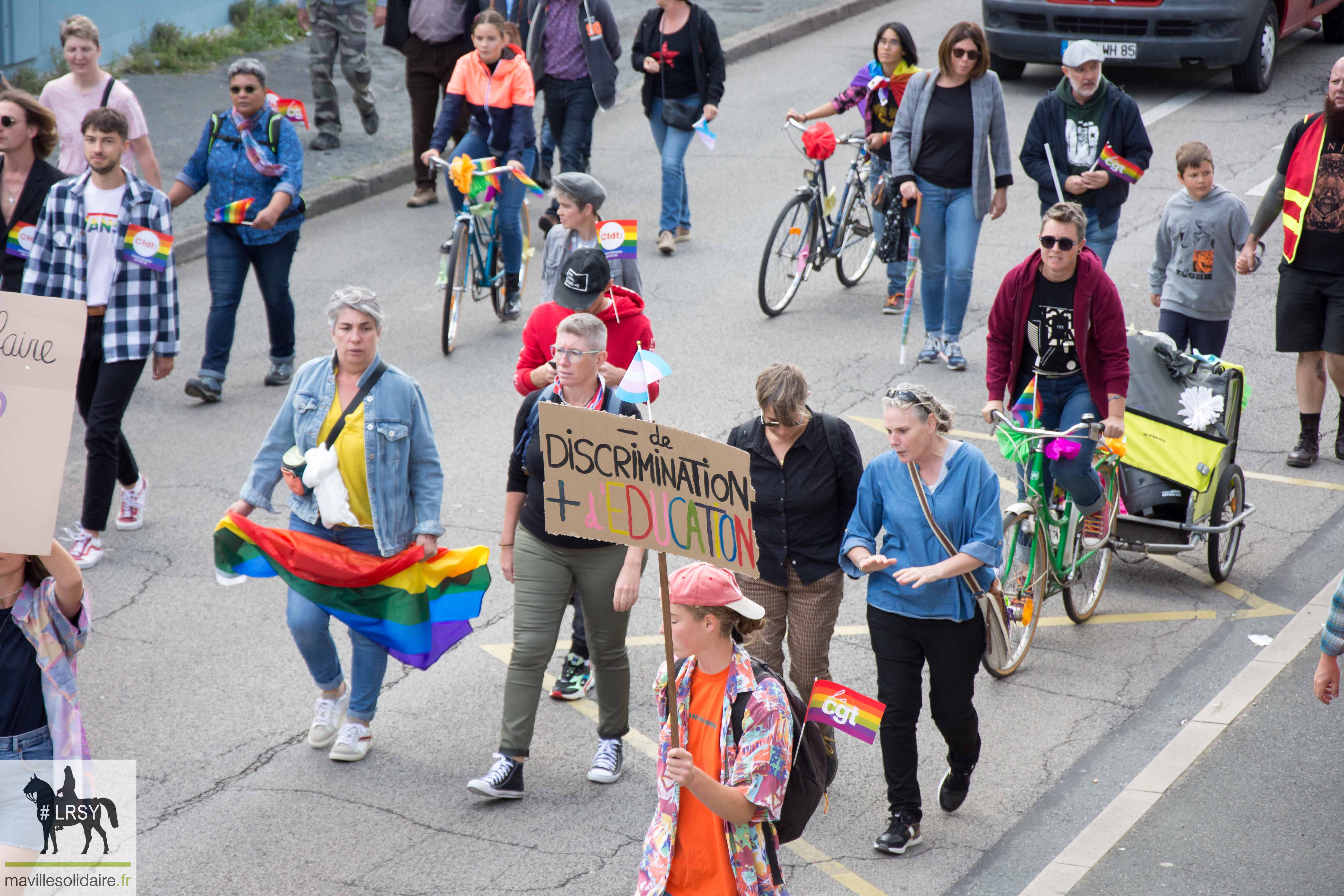 Marche des fierté LGBT LRSY mavillesolidaire.fr Vendée 24