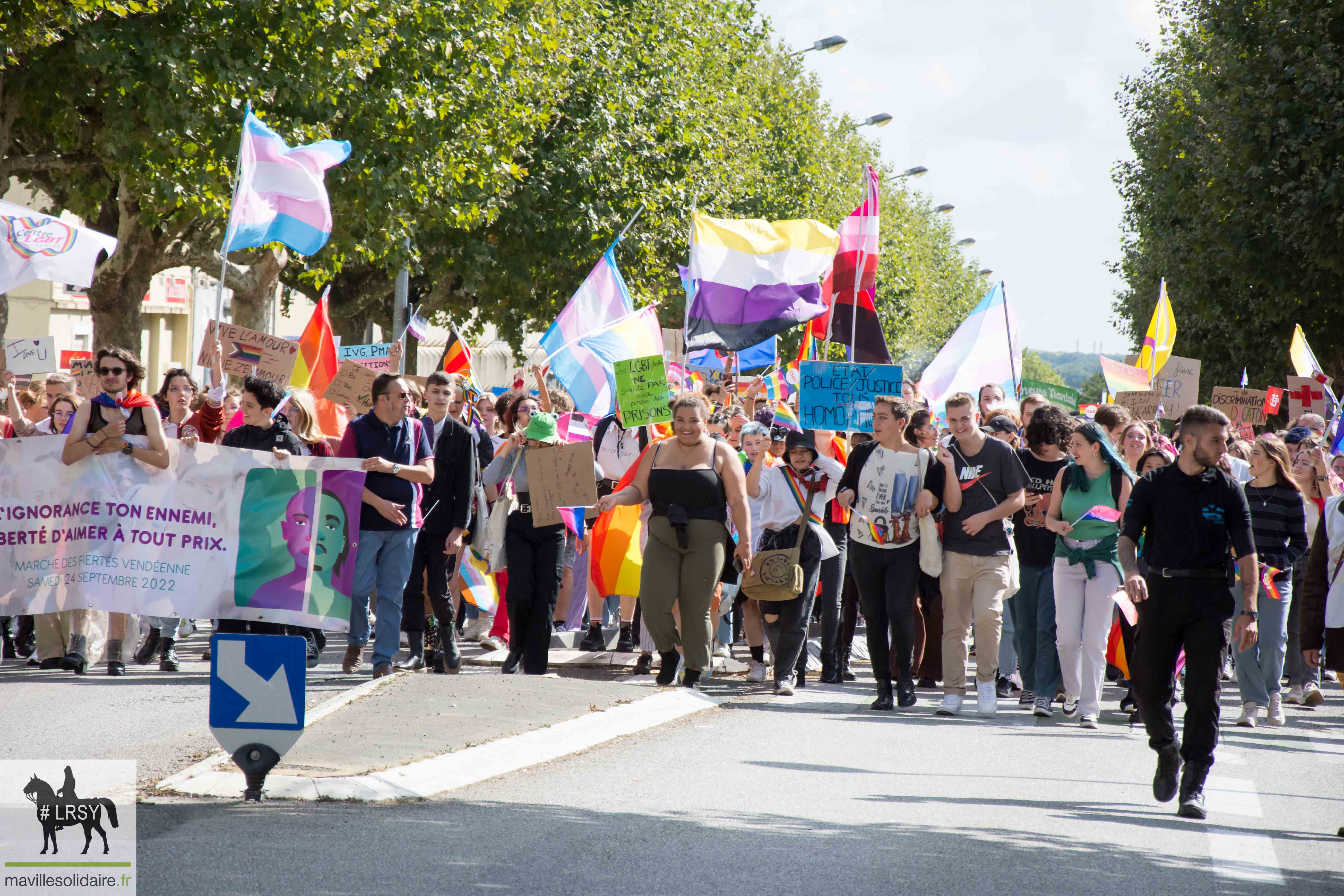 Marche des fierté LGBT LRSY mavillesolidaire.fr Vendée 30